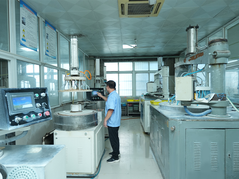 Nantong Xiangyang Optical Element Co.,Ltd.