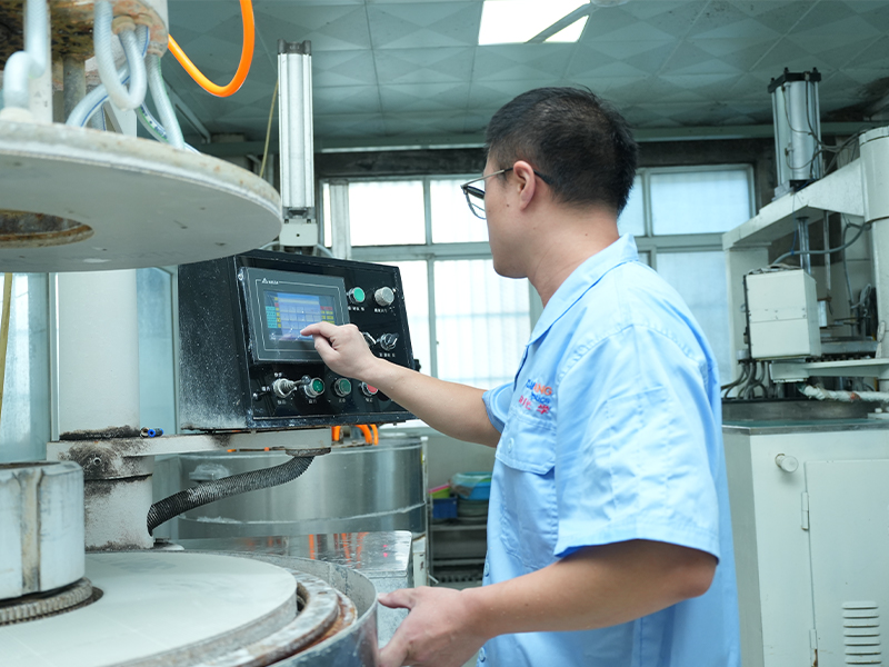 Nantong Xiangyang Optical Element Co.,Ltd.