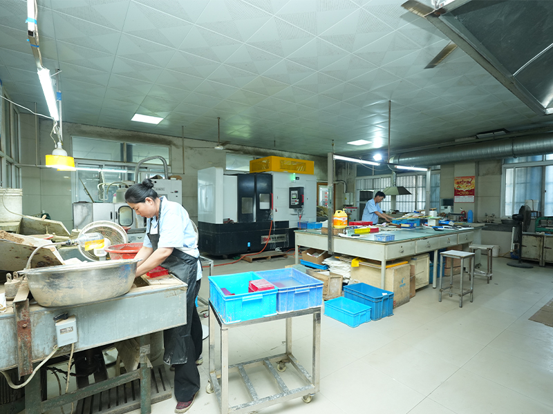 Nantong Xiangyang Optical Element Co.,Ltd.