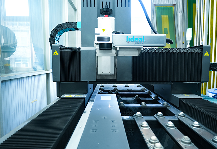 Nantong Xiangyang Optical Element Co.,Ltd.